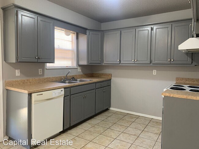 Building Photo - 3 br, 1.5 bath House - 1609 N. Christine Dr.