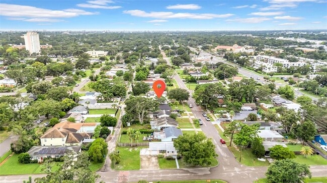 Building Photo - 5548 Dartmouth Ave N