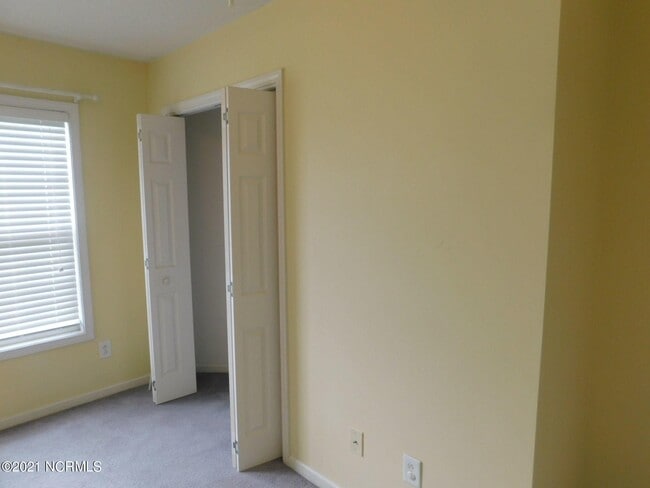 Building Photo - 128 Kobe Dr