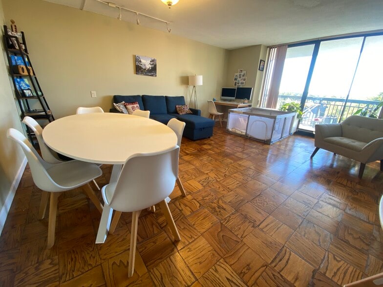 Building Photo - 60 Longwood Ave