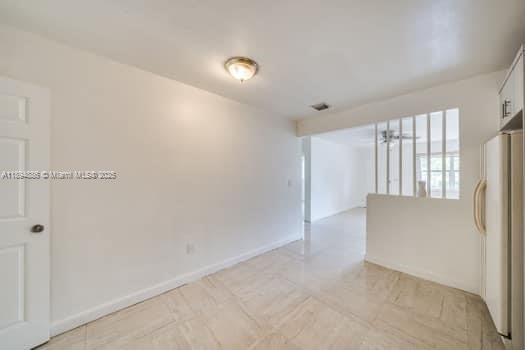 Building Photo - 1350 NE 149th St