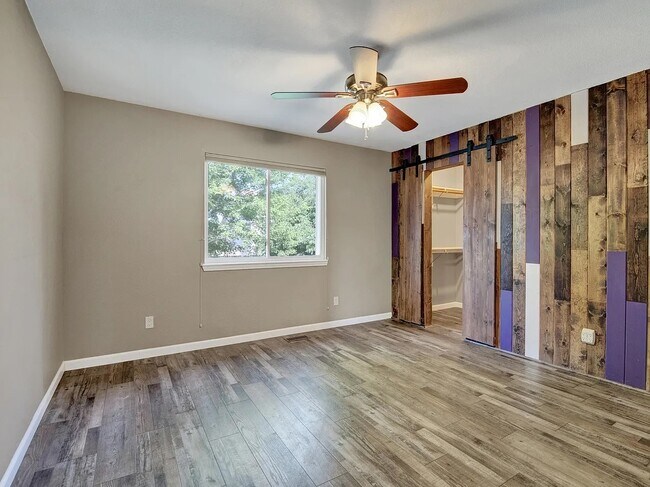 Building Photo - Beautiful ranch-style home!