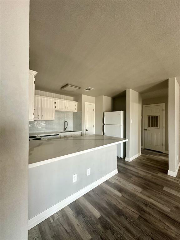 Building Photo - 418 Garland Dr