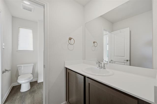 Building Photo - 3947 Oak Crk Cir