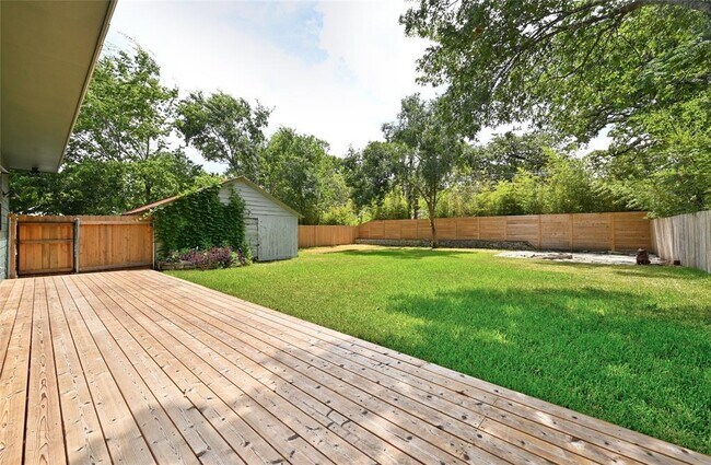 Building Photo - 3107 Dancy St