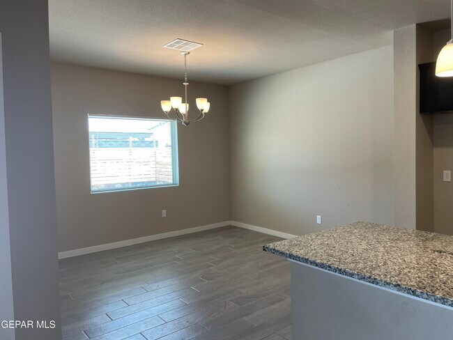 Building Photo - 15117 Design Ct