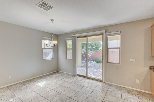 Building Photo - 10679 Country Knoll Way