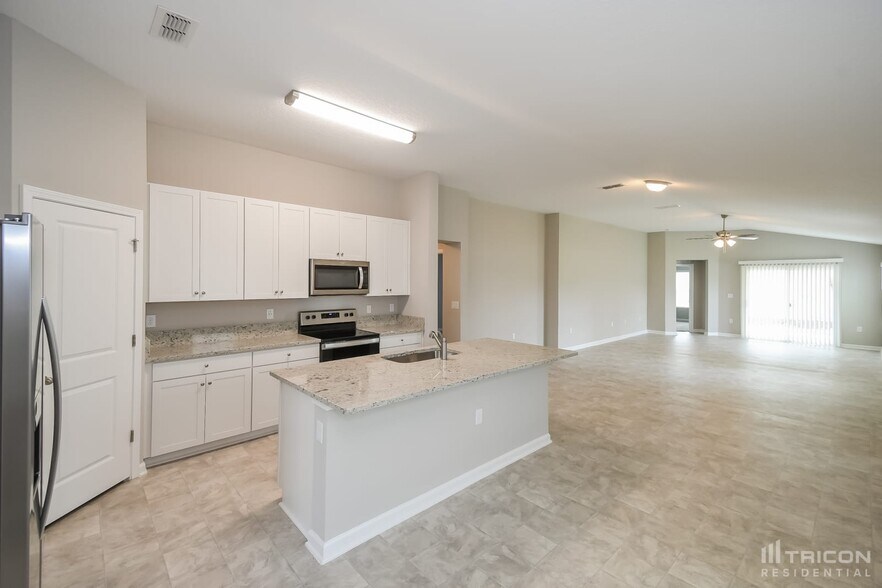 Building Photo - 11340 John Rutledge Pl