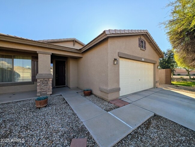 Building Photo - 16071 W Gelding Dr