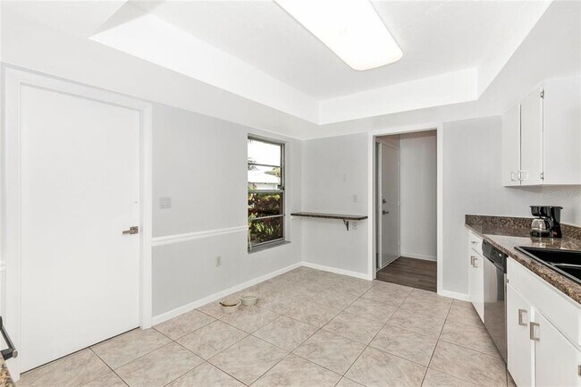 Building Photo - 4212 Center Gate Ln