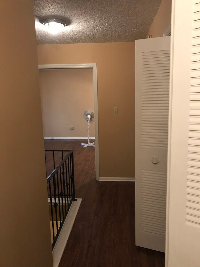 Building Photo - 3655 Haughton Ln