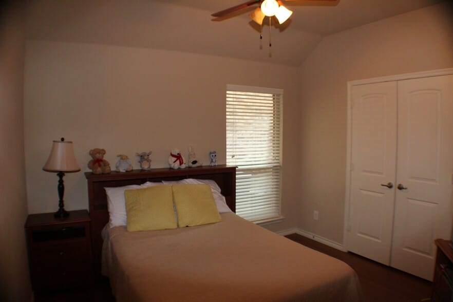 Building Photo - 1614 Westfield way