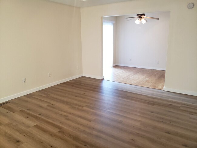 Building Photo - 2977 W Village Ln