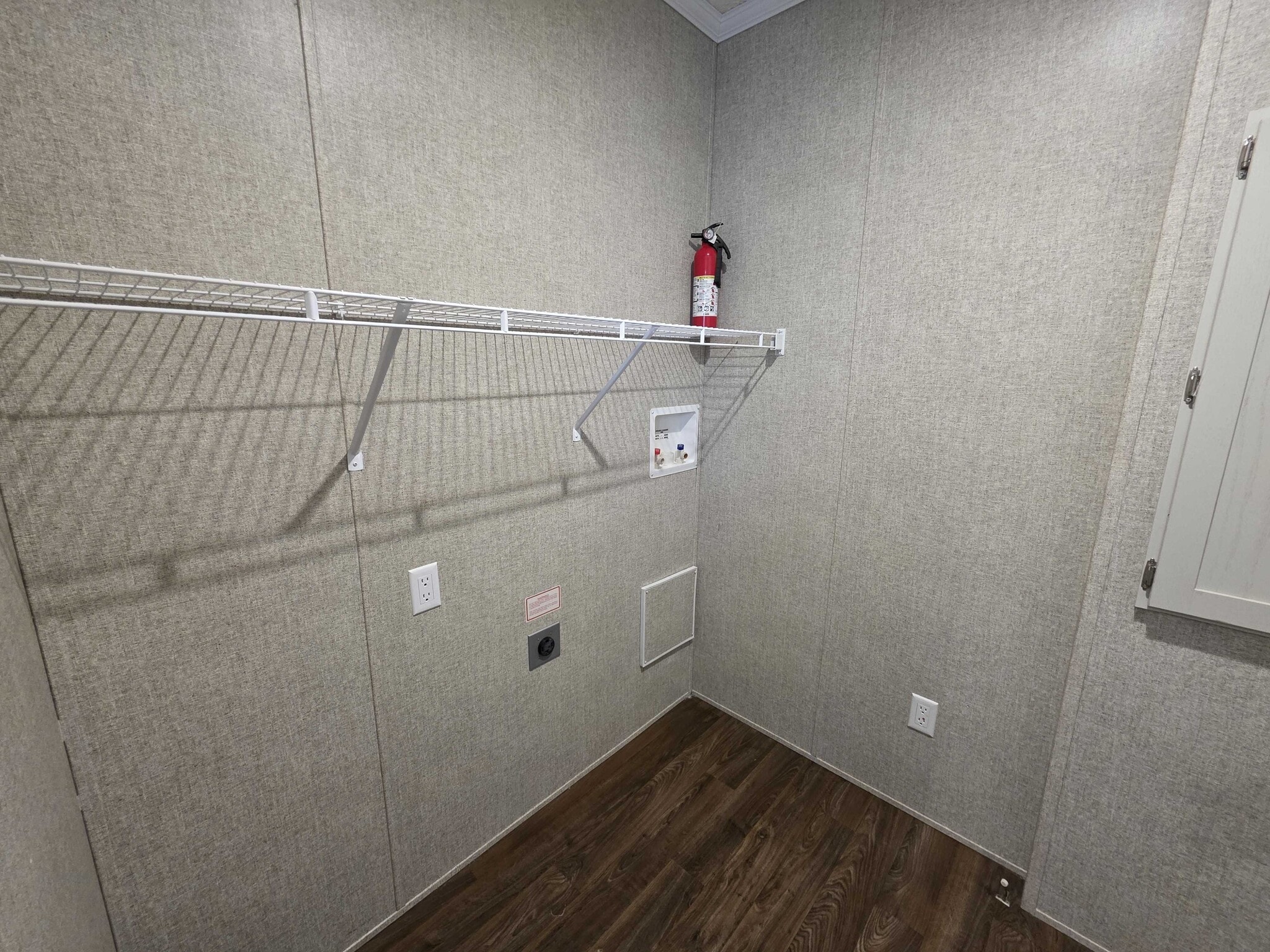 Building Photo - 3668 Willow Ct