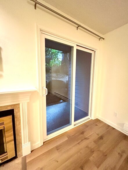 Door to back patio - 3017 127th Pl SE