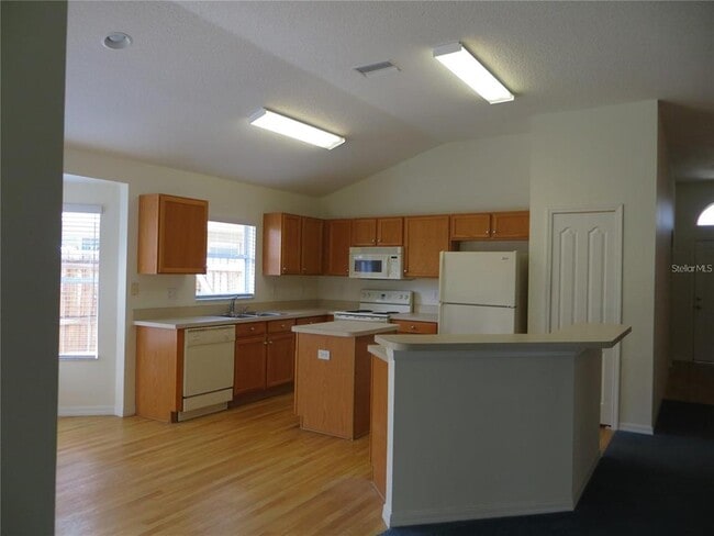 Building Photo - 1012 Torreya Way