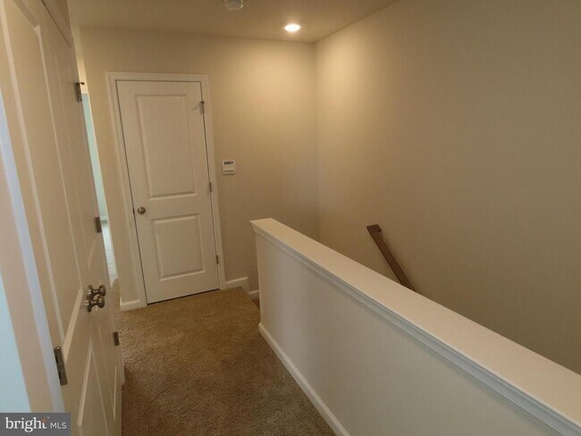 Building Photo - 3080 Martha Wy