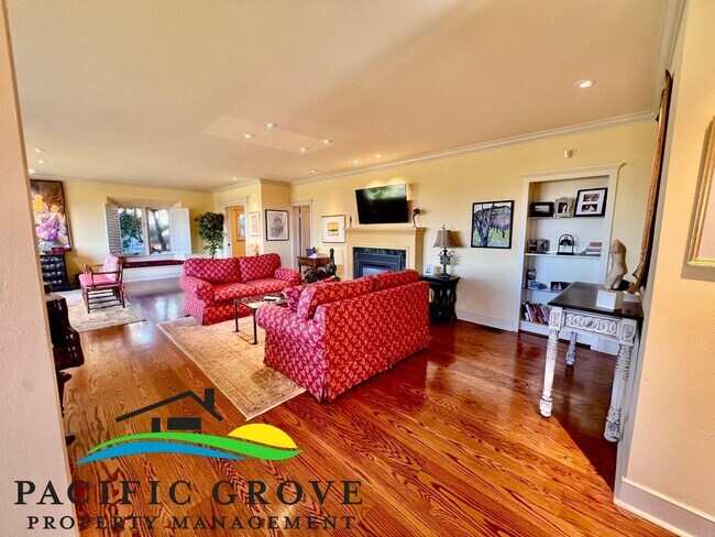 Building Photo - Lovely Ocean View Home Available NOW!