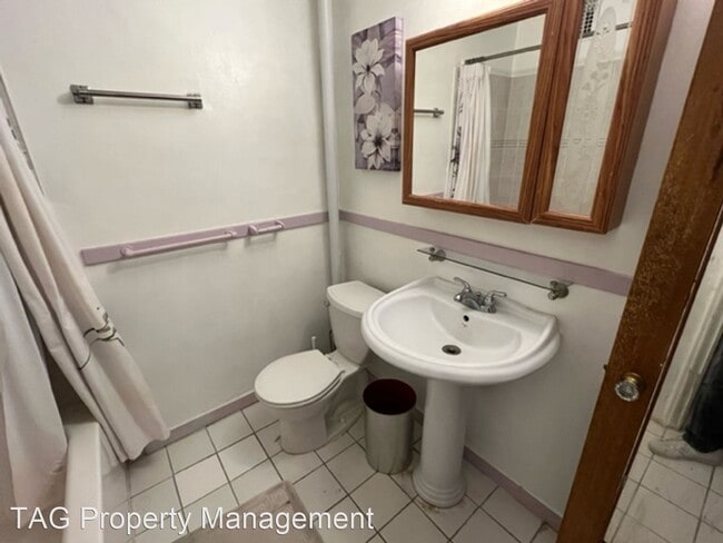 Building Photo - Studio, 1 bath House - 4235 Brooklyn Ave N...