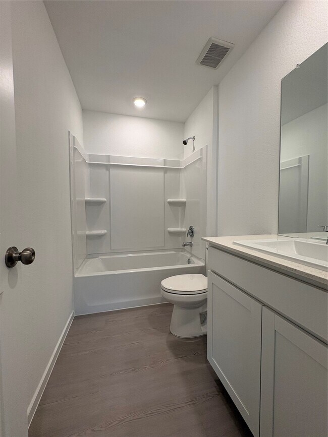 Building Photo - 5727 Little Redwing Dr