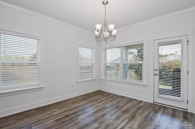 Building Photo - 2110 Cambridge Park Dr