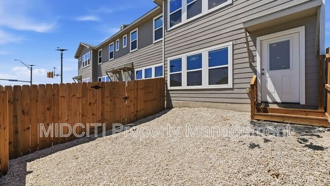 Building Photo - 7210 John Palmer Dr