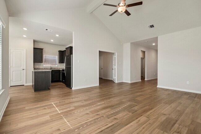 Building Photo - 456 Beechwood Hacienda Dr