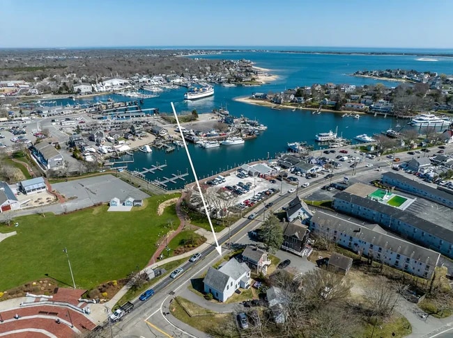 Primary Photo - 101 Ocean St