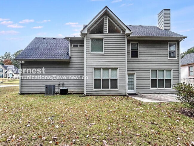 Building Photo - Spacious 4-Bed Home with Garage & Modern Amenities / Pet Friendly / Vouchers Accepted / Available...