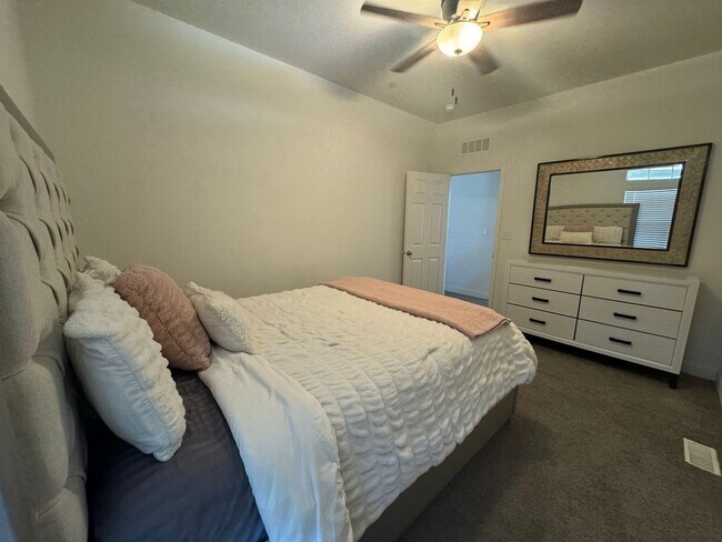 Building Photo - Ranch Style Home Here In the Heart of Perris