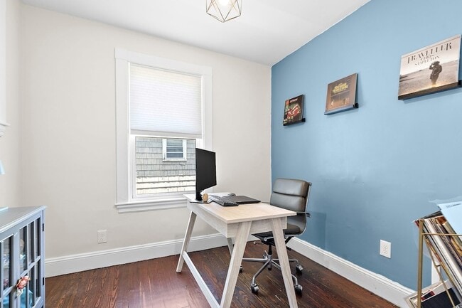 Building Photo - 52 Beechwood Ave