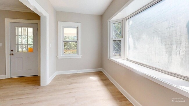 Building Photo - South Euclid Beauty - 3 bedroom Single Fam...