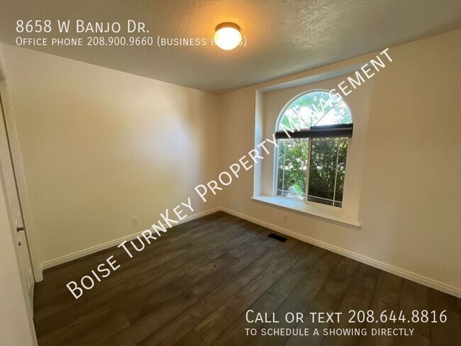 Building Photo - 8658 W Banjo Dr