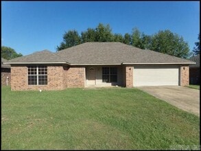 Building Photo - 35 Blair Dr