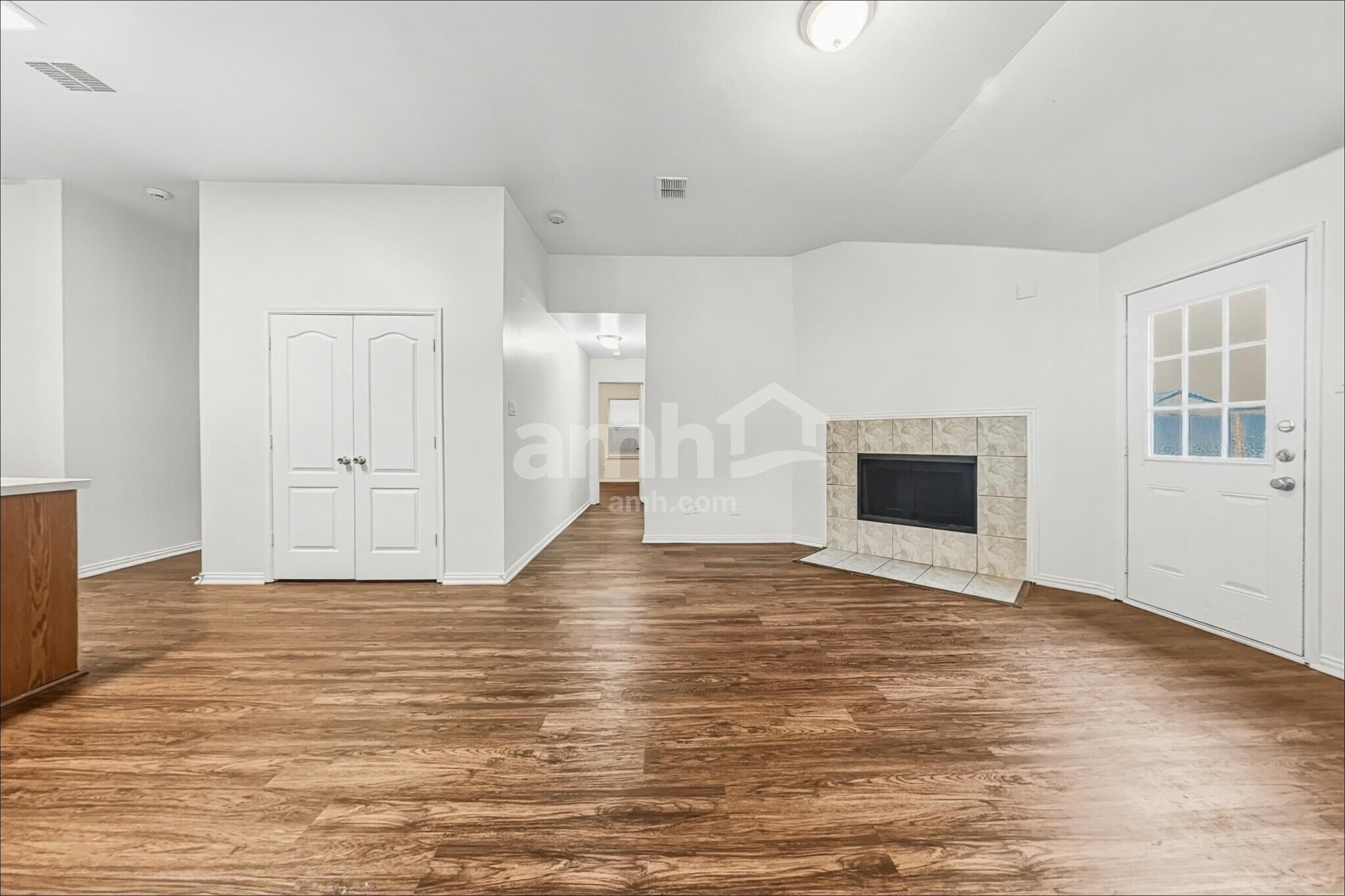 Building Photo - 923 Plumeria Dr