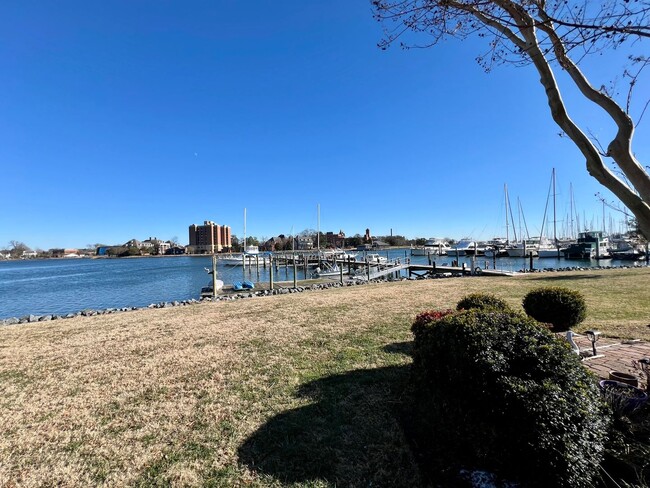 Building Photo - ***Waterfront Condo W/S/T INCLUDED~Move-In...