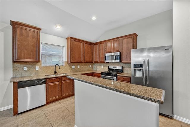 Building Photo - 8204 Tierra Del Sol Rd