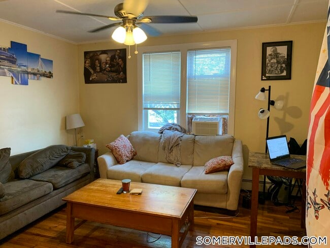 Building Photo - 41 Cross St