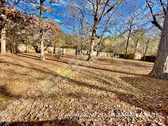 Building Photo - 8 La Costa Cir