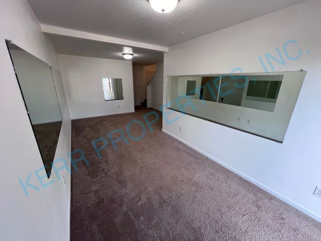 Building Photo - Spacious 4-Bedroom Townhouse with 3.5 Baths in Prime Happy Valley Location – 2021 Sq Ft of Modern...
