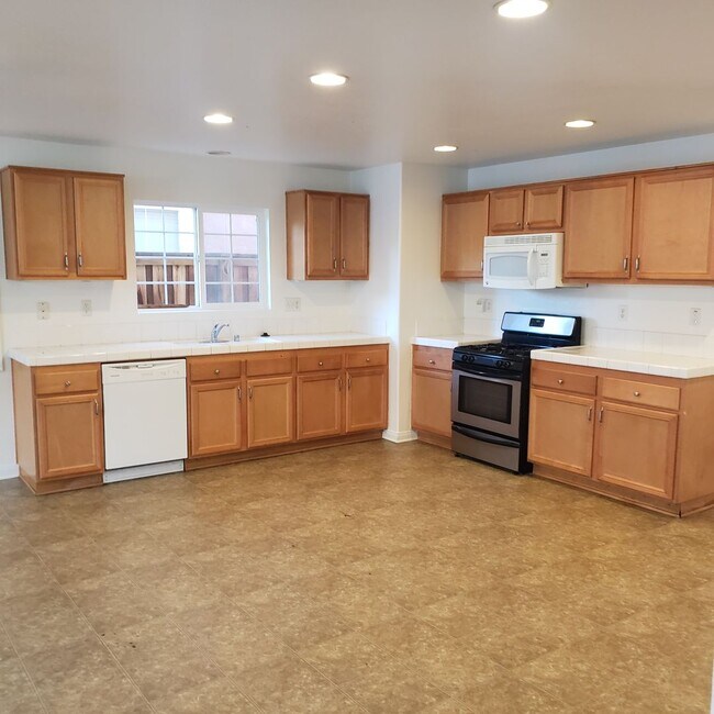 Building Photo - BEAUTIFUL ROSETTA CANYON 45014 Anabel Lane Lake Elsinore