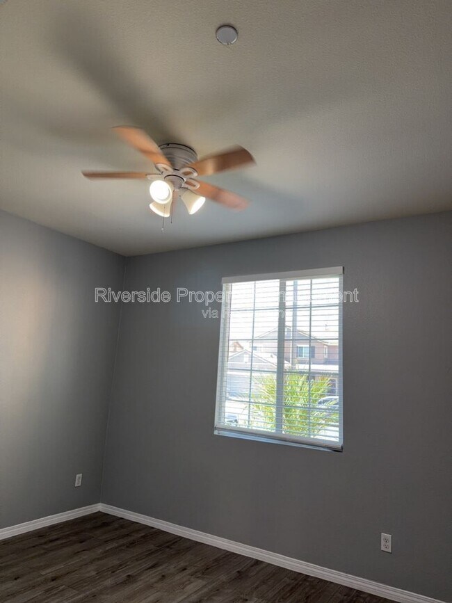Building Photo - 24580 La Barca Way