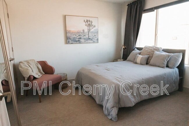 Building Photo - 2819 Jackson St