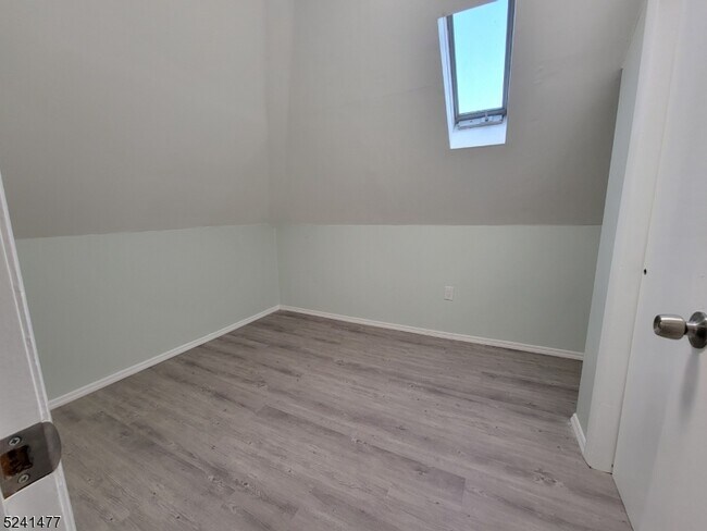 Building Photo - 141 Mahar Ave