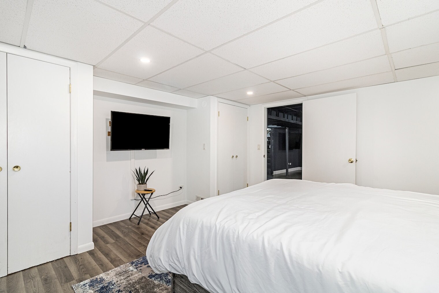 Building Photo - 1555 Orchard Rd