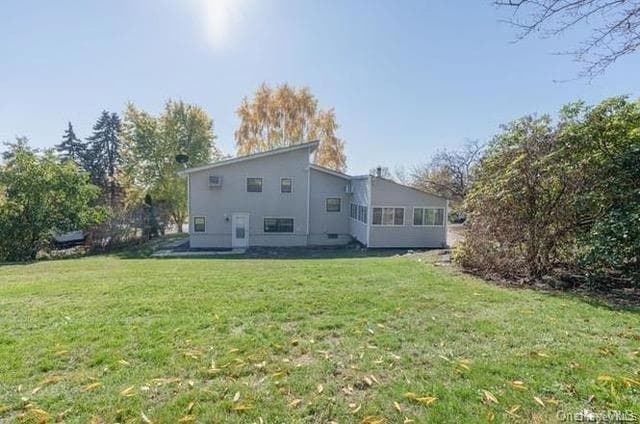 Building Photo - 10 Brooker Dr