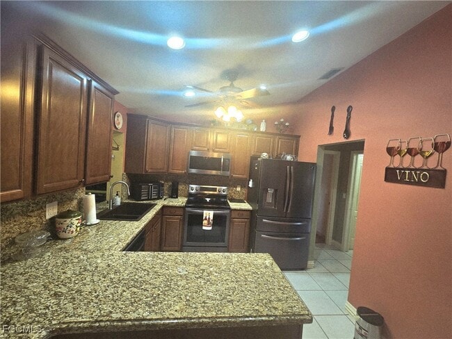 Building Photo - 1813 SW 26th St