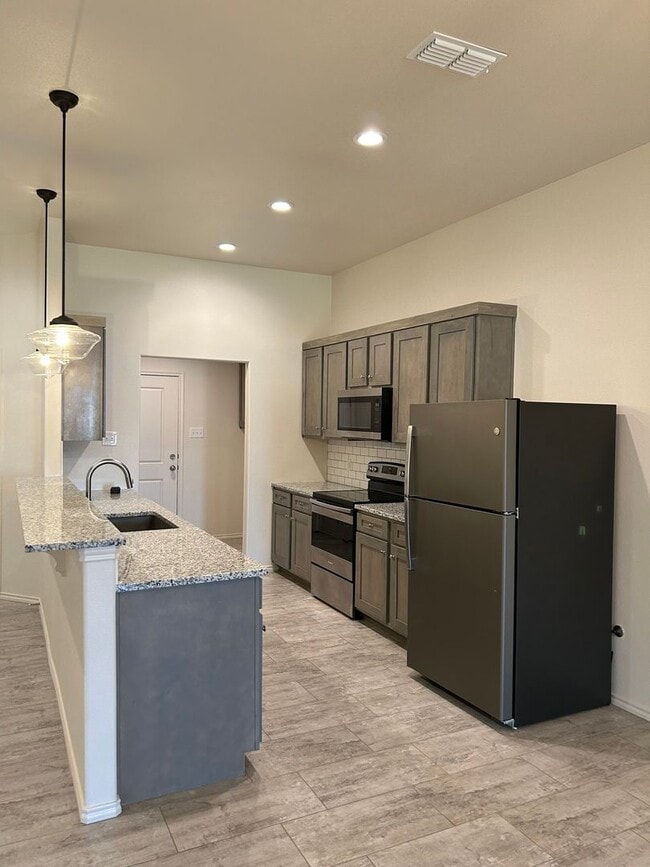 Building Photo - 5528 121st Street, Unit A Lubbock, TX 79424