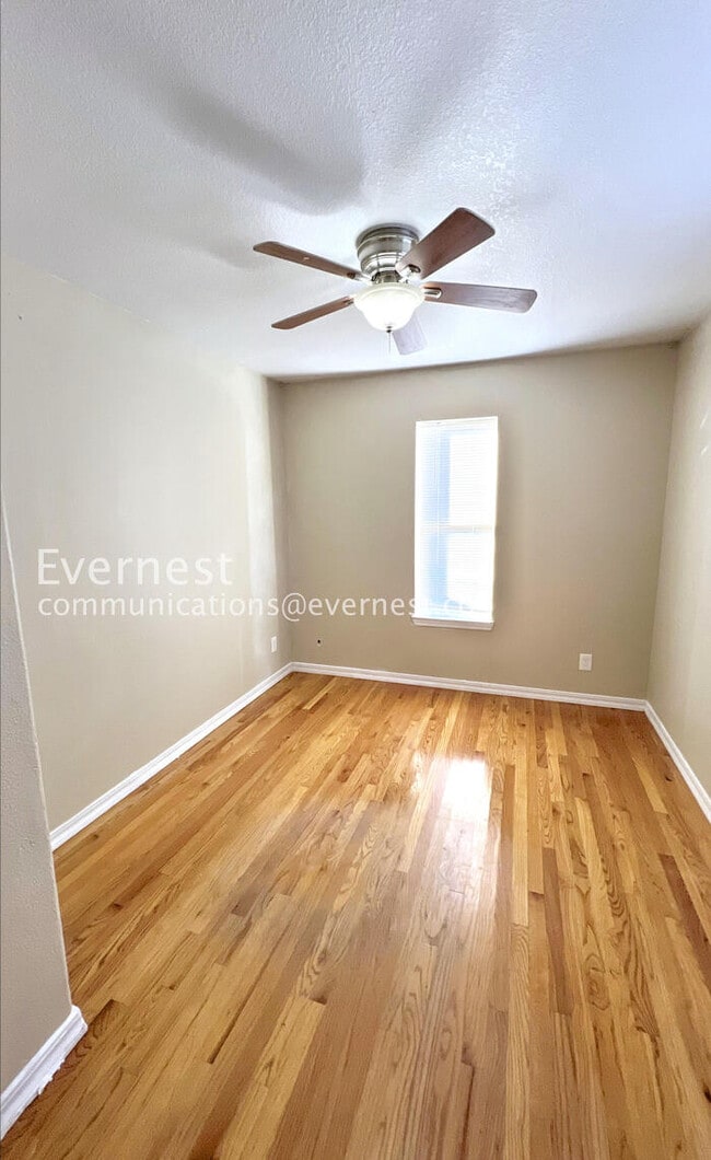 Building Photo - 6147 NE 9th Ave