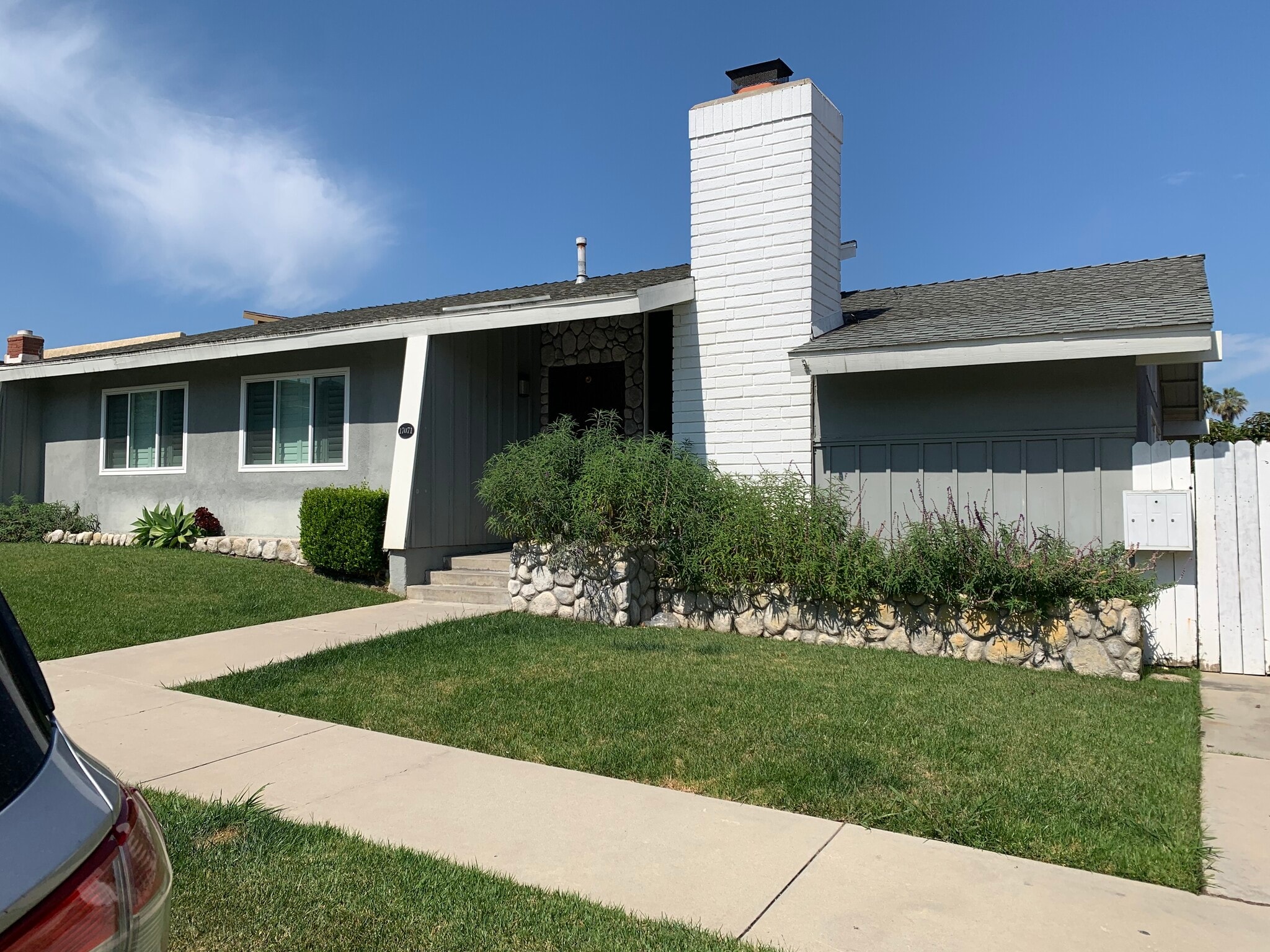 Building Photo - 17071 Sims Ln